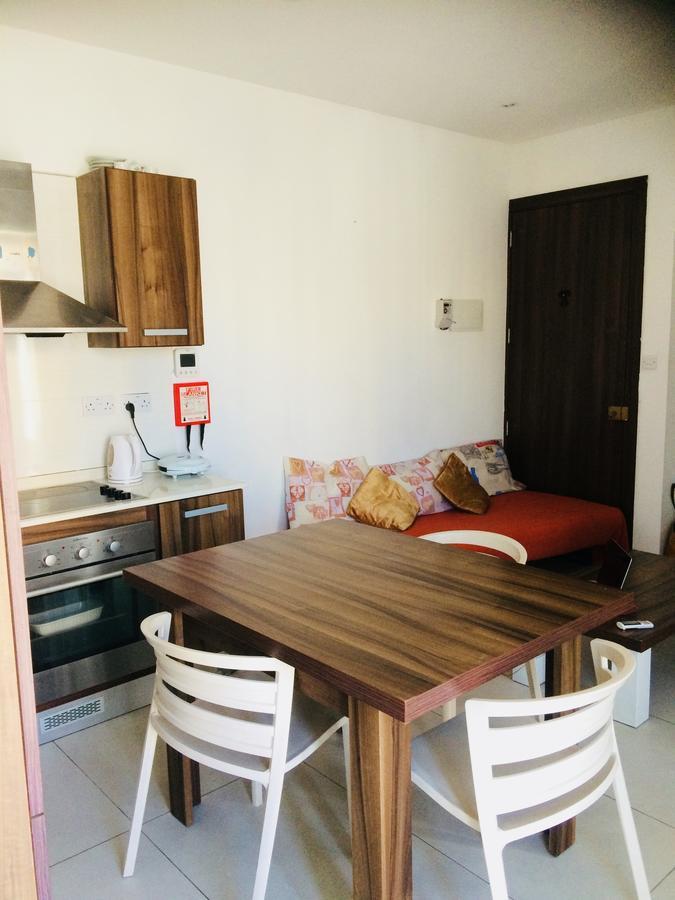 Paceville Montecarlo Apartments Saint Julian's Екстер'єр фото